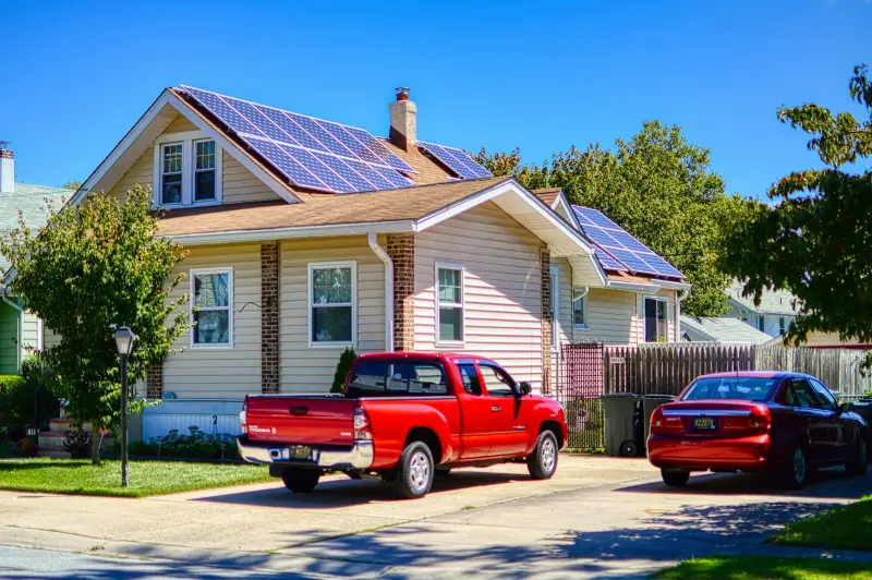 Zonnepanelen Laadpaal App: Monitoring & Inzicht 2026